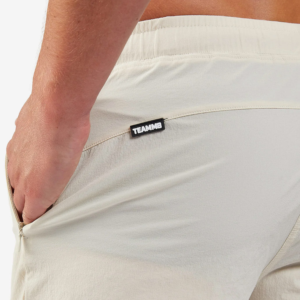 Teamm8 - Bolt 3" Short - Parchment